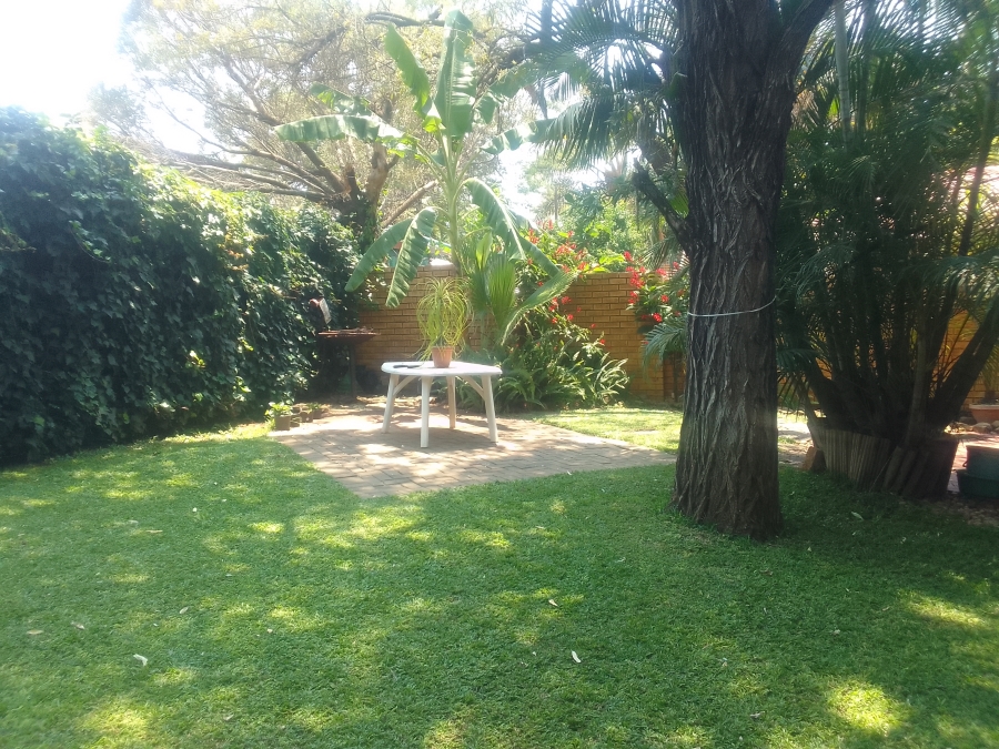 2 Bedroom Property for Sale in Geelhoutpark North West